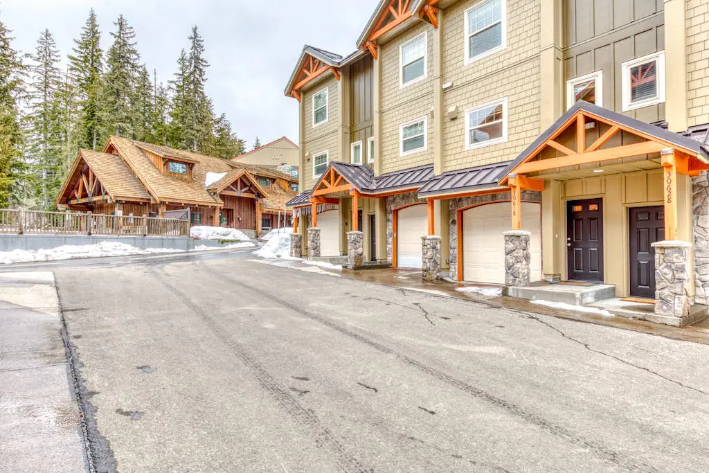 Collins Lake Chalet #24