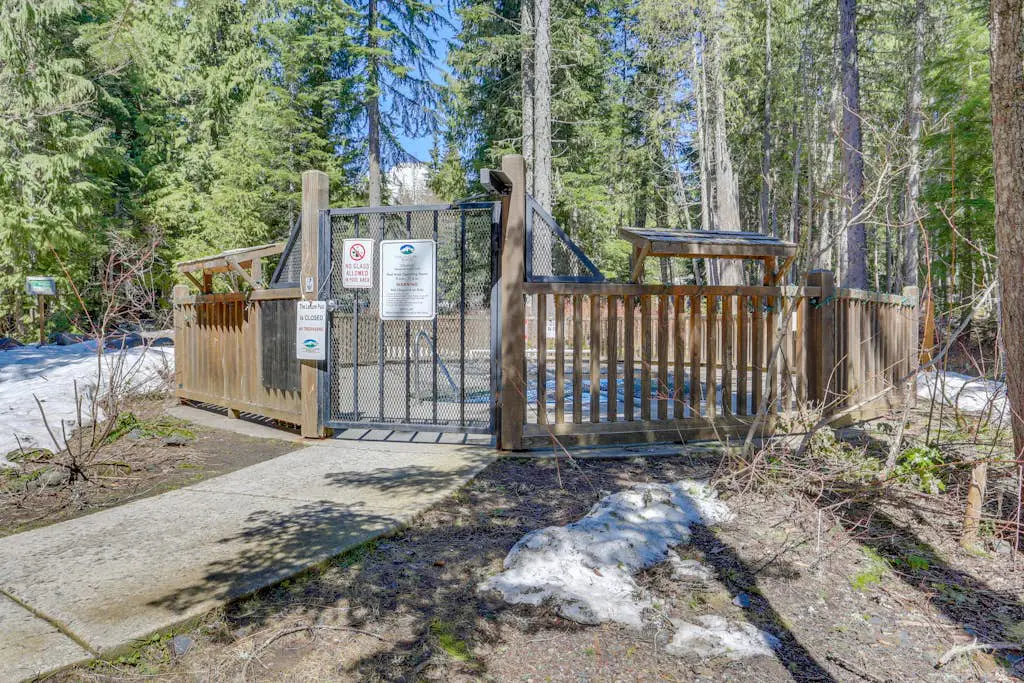 Collins Lake Chalet #24