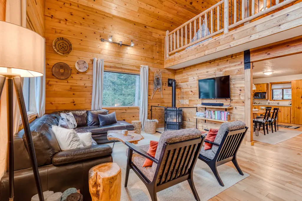 Dog-Friendly, 3-Story Home & Loft with Deck, Private Hot Tub, Gas Grill, Pool Table