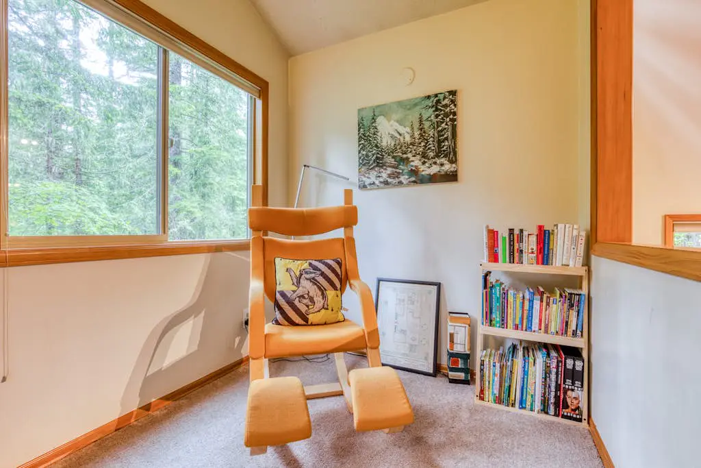 The Burrow - Your Forest Refuge by the Sandy River