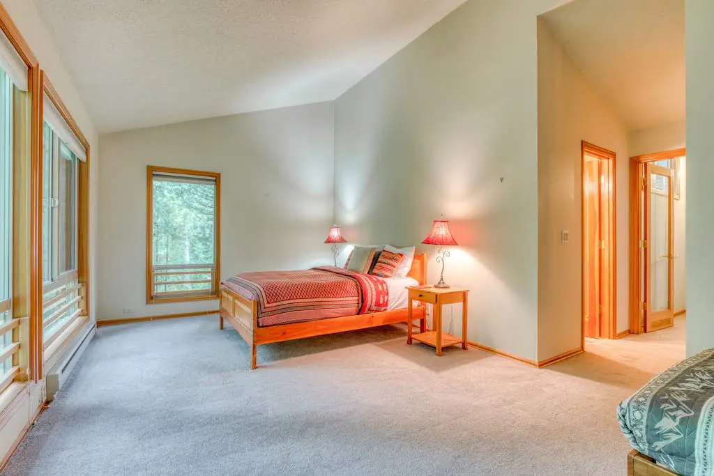 The Burrow - Your Forest Refuge by the Sandy River