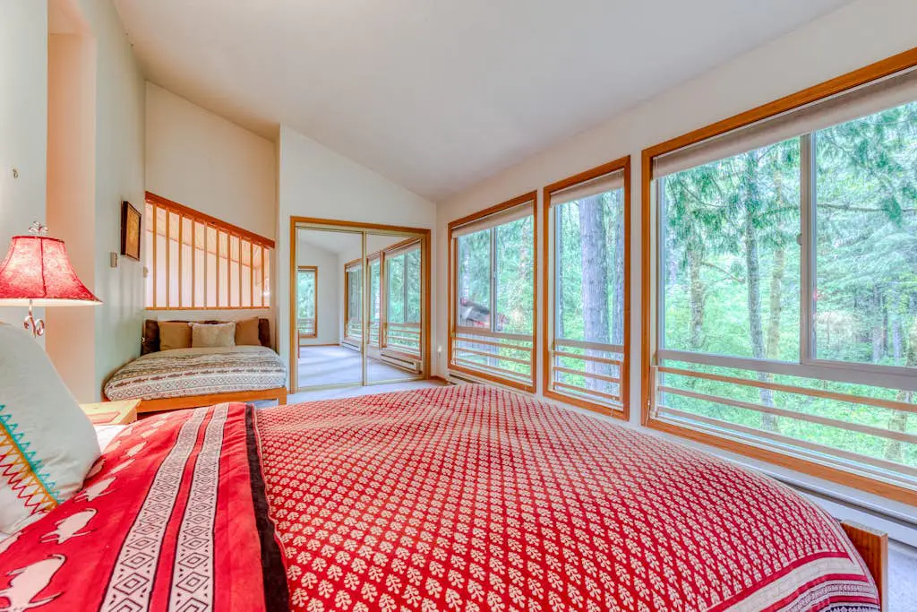 The Burrow - Your Forest Refuge by the Sandy River