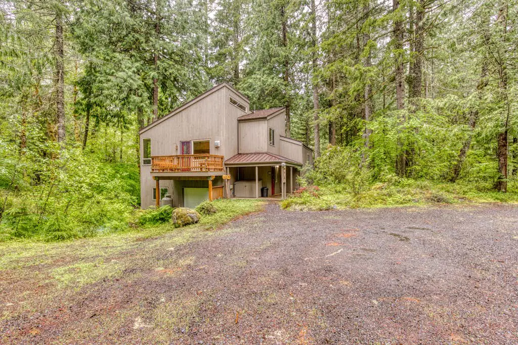 The Burrow - Your Forest Refuge by the Sandy River