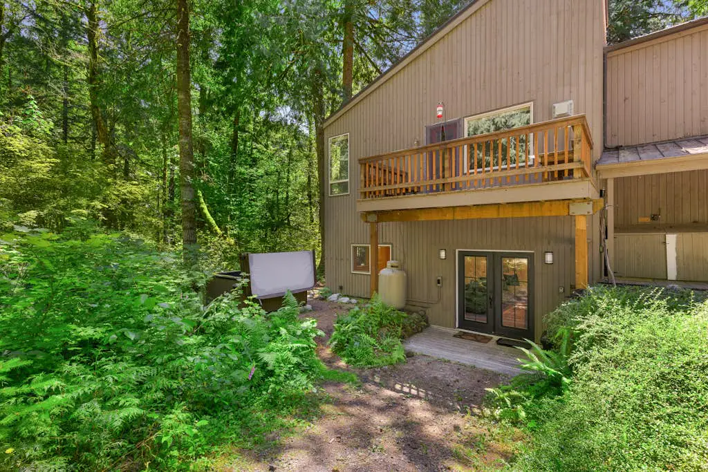 The Burrow - Your Forest Refuge by the Sandy River