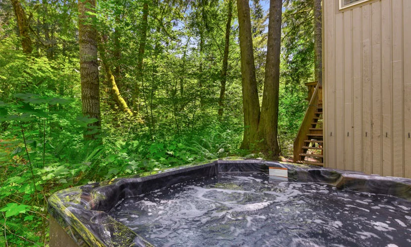 The Burrow - Your Forest Refuge by the Sandy River