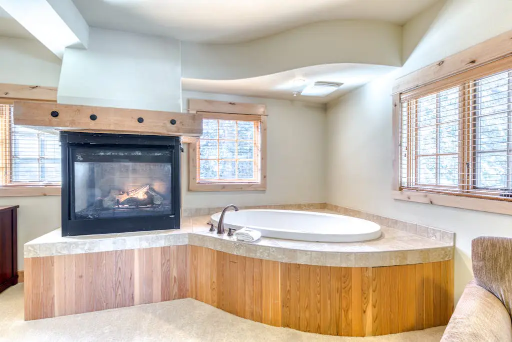 #201 Grand Lodge South Master Suite