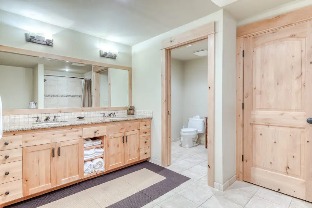 #201 Grand Lodge South Master Suite