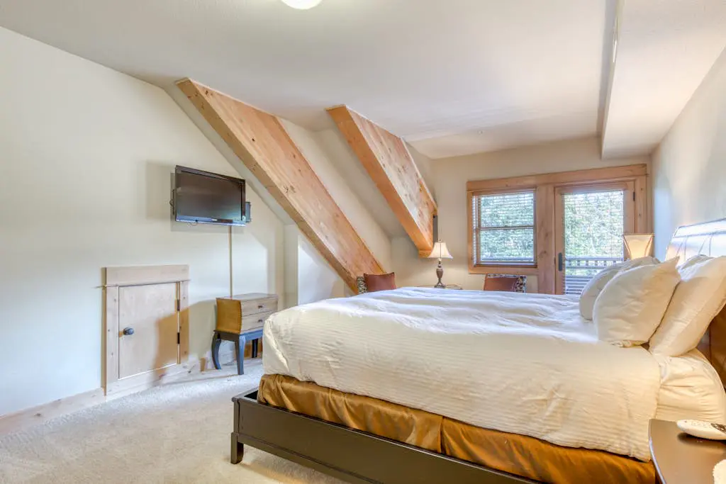#402 Grand Lodge South Penthouse
