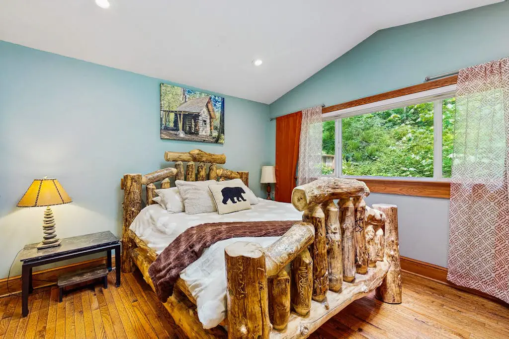 Eva's Cottage - Romancing the River