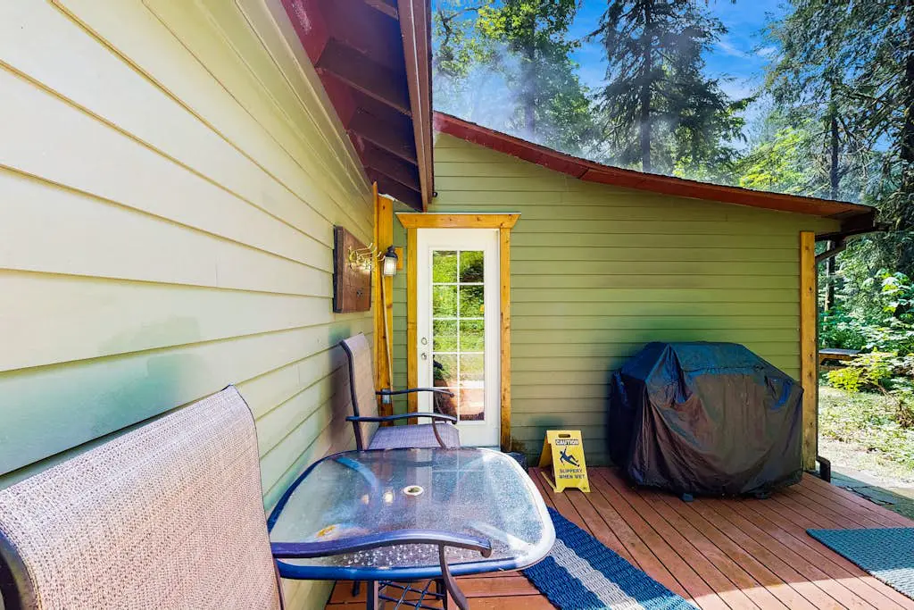 Eva's Cottage - Romancing the River