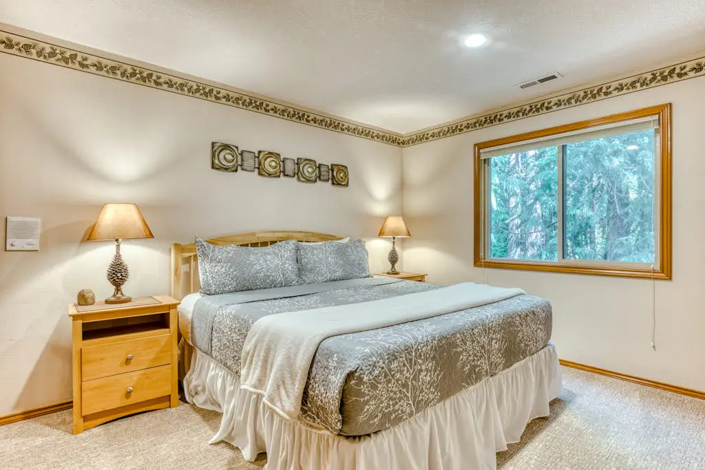 Salmon River Lodge