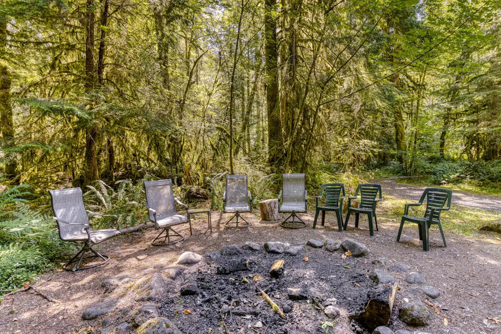 Salmon River Lodge