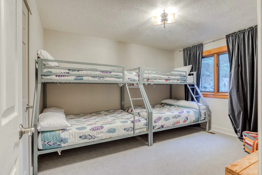 Expansive golf-view getaway with private hot tub, pool, fast WiFi & game room