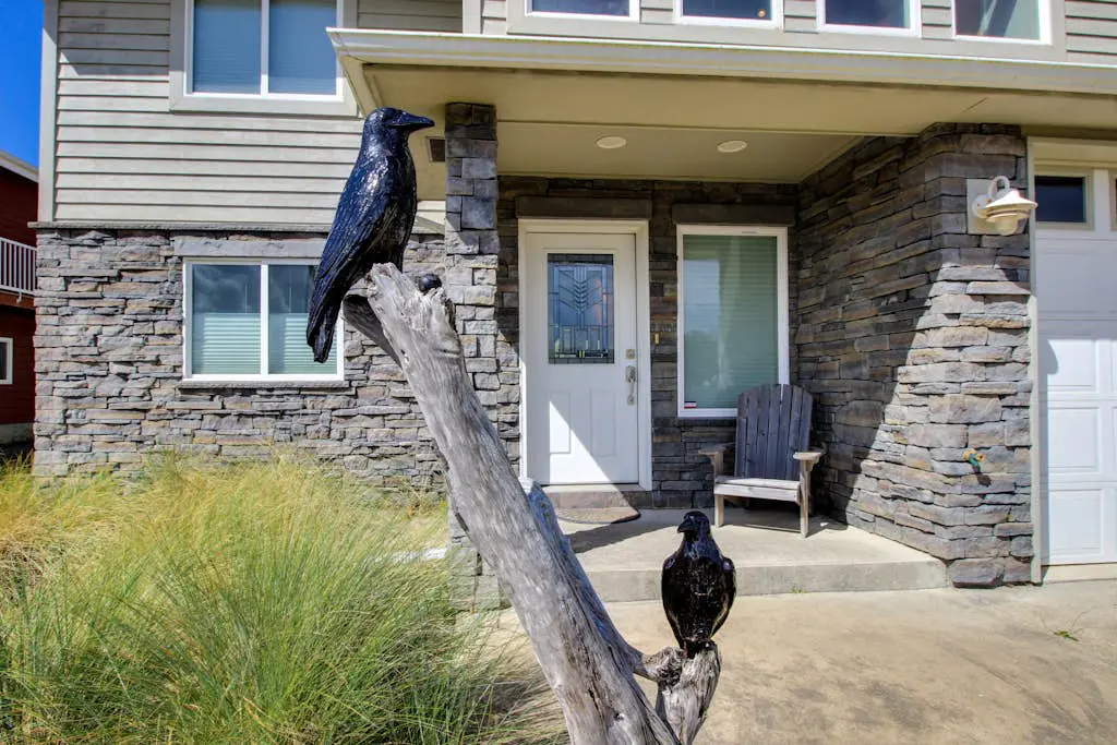 Oceanfront Home with Bay Views, Free WiFi, Gas Grill & Gas Fireplace