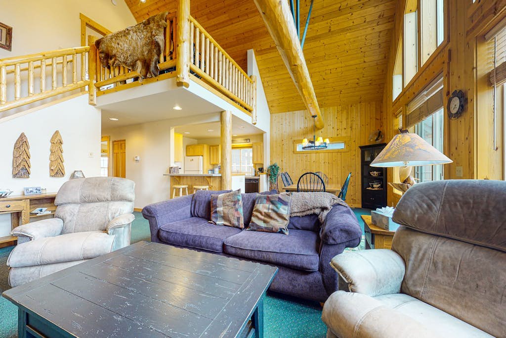 18th Tee Chalet Getaway