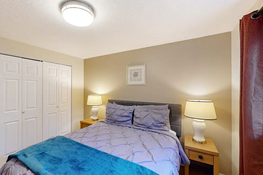 Dog-friendly duplex in the Heart of Nye beach near the beach & downtown