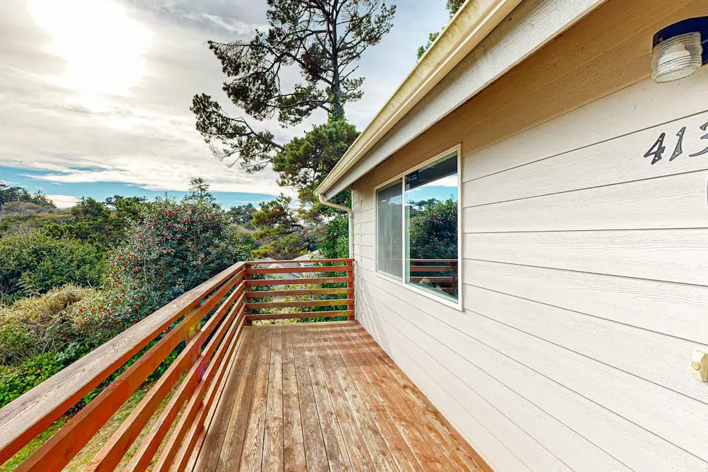 Dog-friendly duplex in the Heart of Nye beach near the beach & downtown