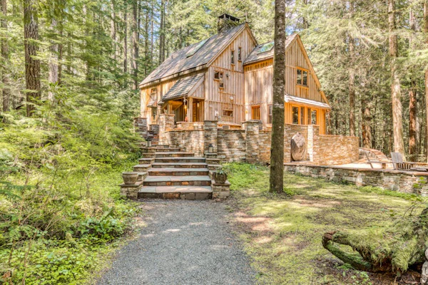 Luxe compound with private sauna, hot tub, rec house & fireplace