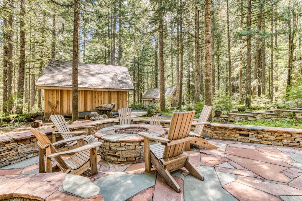 Luxe compound with private sauna, hot tub, rec house & fireplace