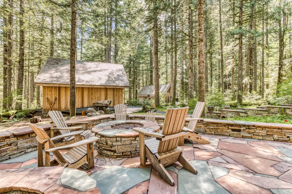 Luxe compound with private sauna, hot tub, rec house & fireplace
