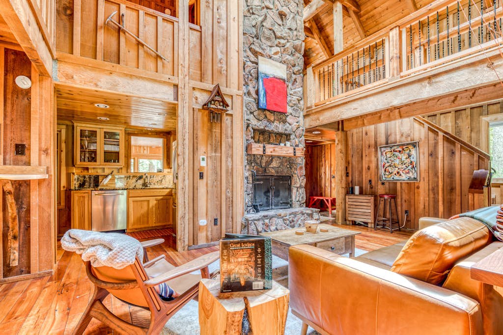 Luxe compound with private sauna, hot tub, rec house & fireplace