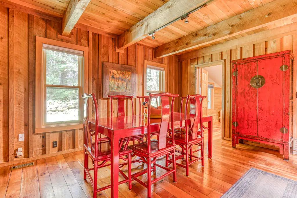 Luxe compound with private sauna, hot tub, rec house & fireplace