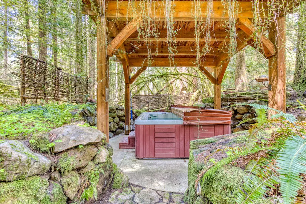Luxe compound with private sauna, hot tub, rec house & fireplace