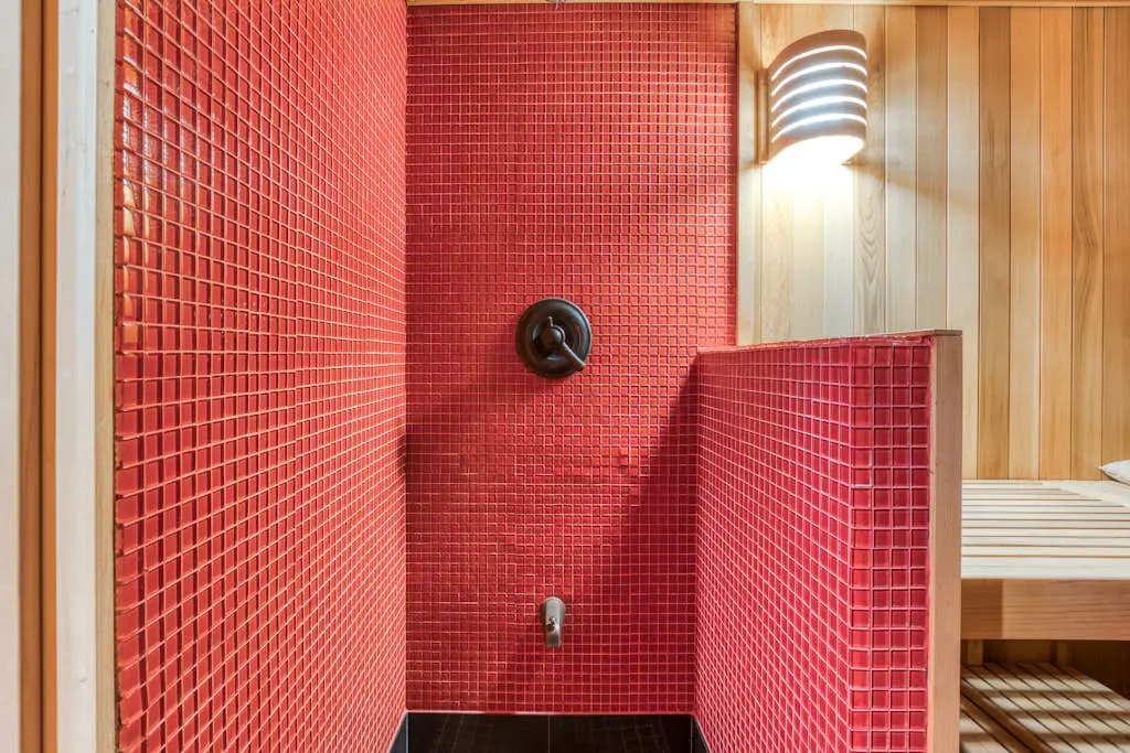 Luxe compound with private sauna, hot tub, rec house & fireplace