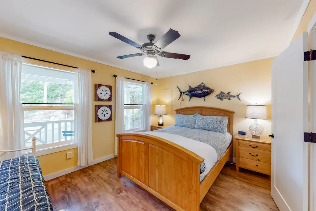 Madrona Ridge - MCA 389