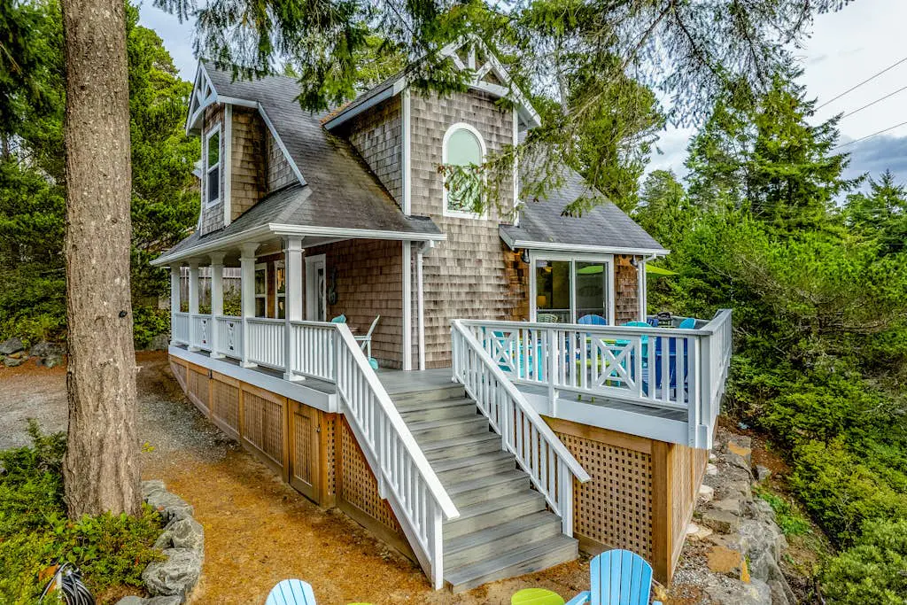 Madrona Ridge - MCA 389