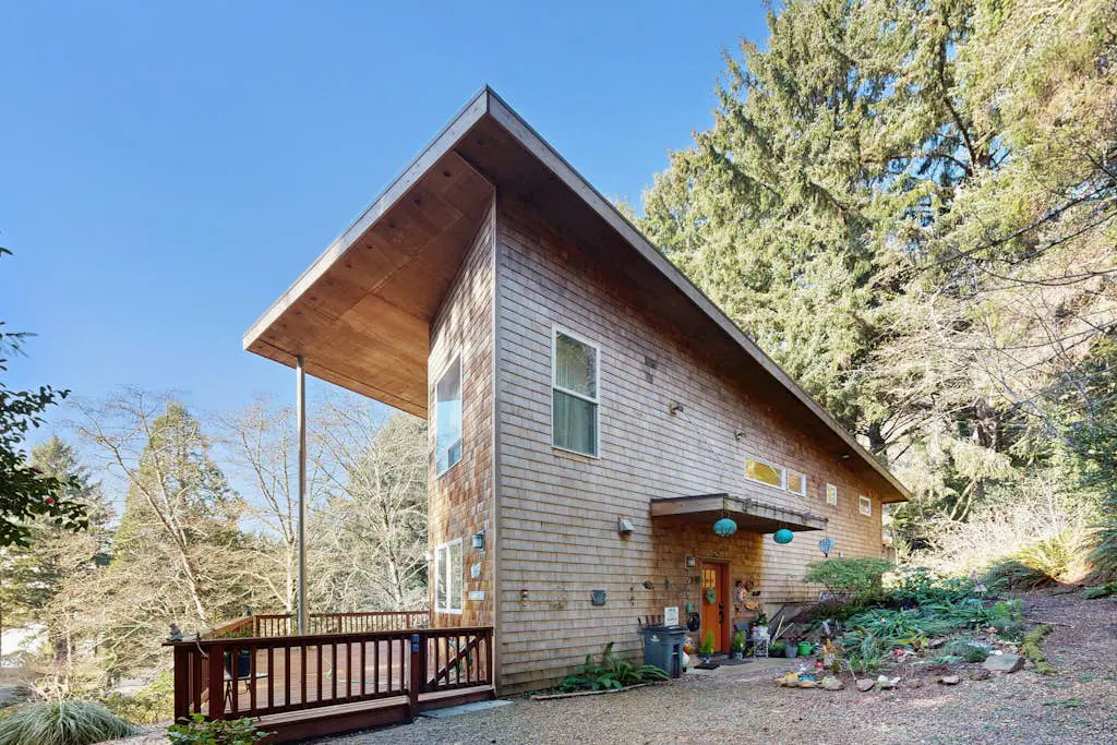 The Hummingbird House