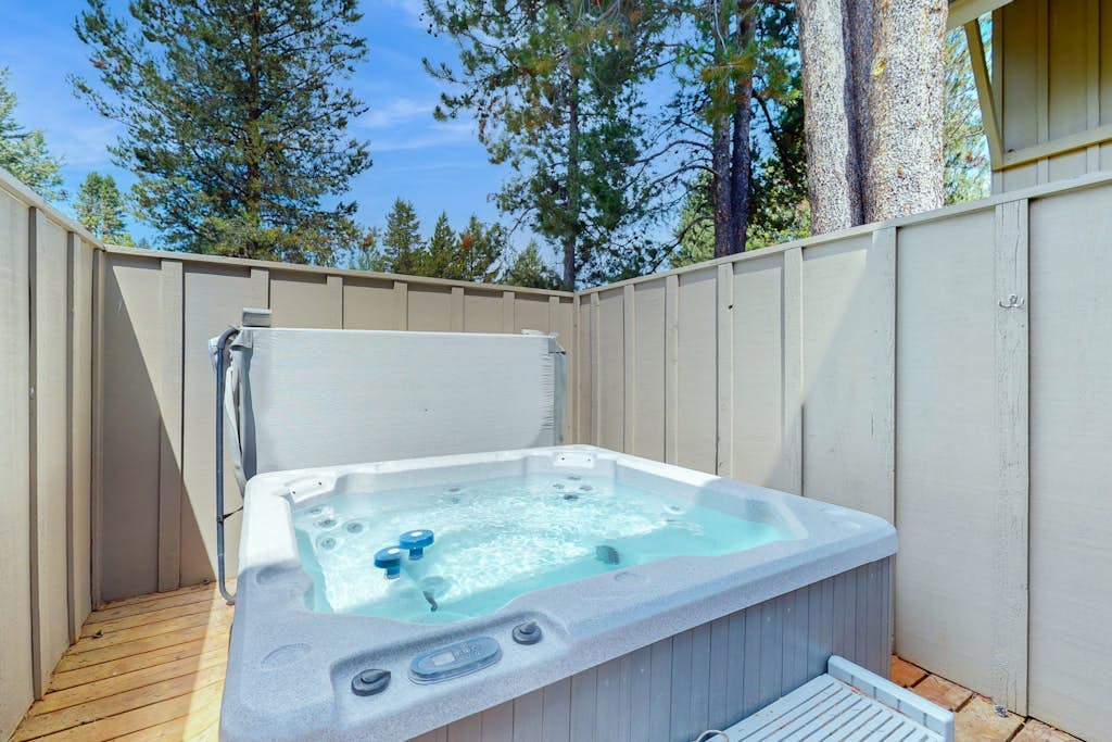 44 Freemont Crossing - Rustic-Chic Retreat with Deck, Hot Tub & Bikes