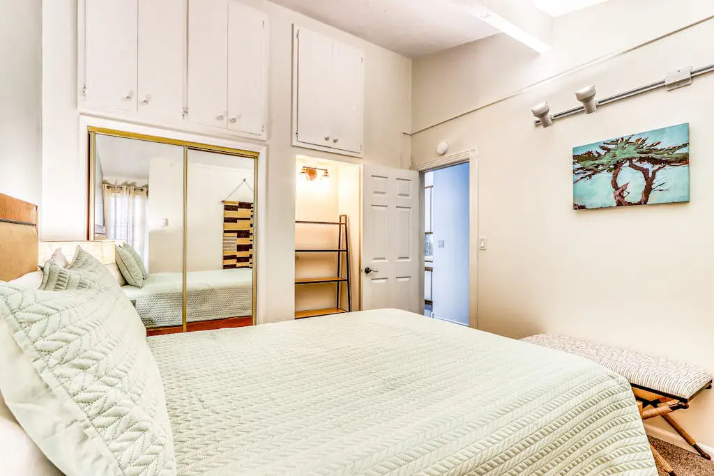 Dog-Friendly Condo Steps from the Village with Balcony, WiFi & Gas Fireplace