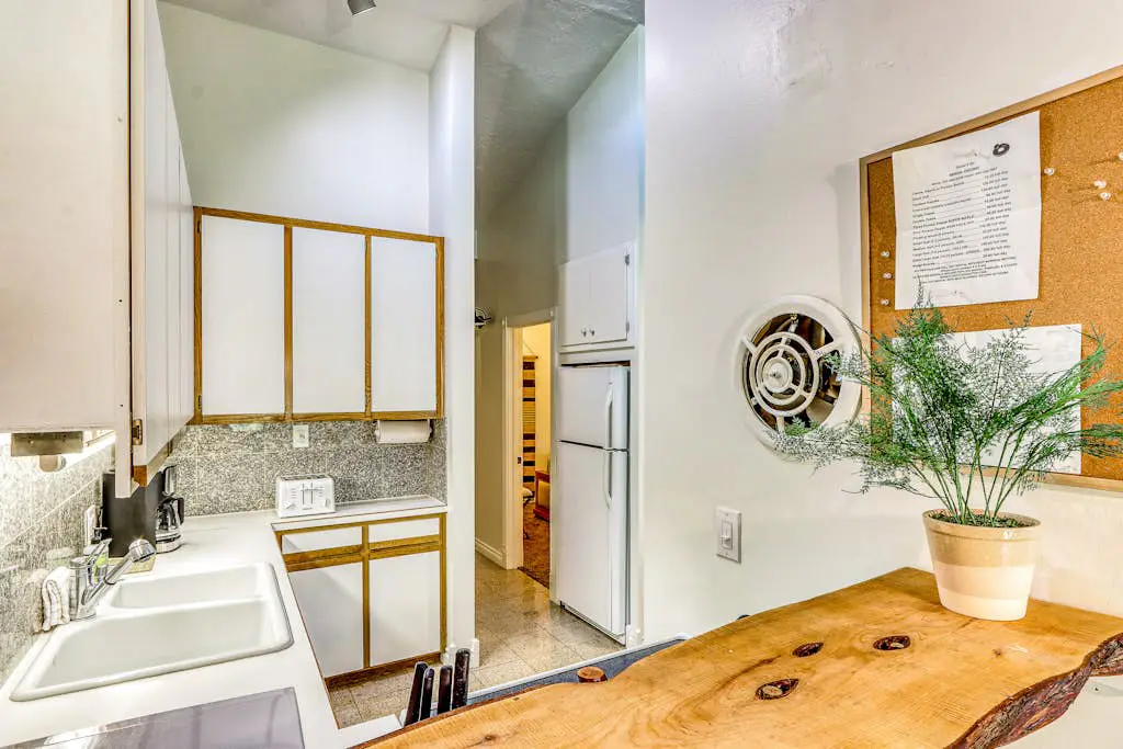 Dog-Friendly Condo Steps from the Village with Balcony, WiFi & Gas Fireplace