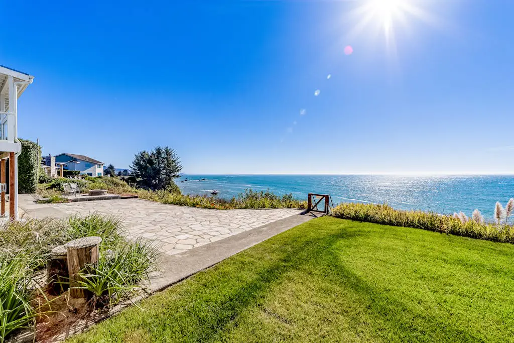 Brookings Oceanfront Estate