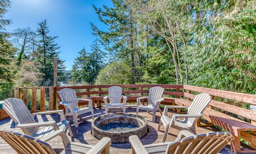 Delightful home near the beach with private deck, firepit