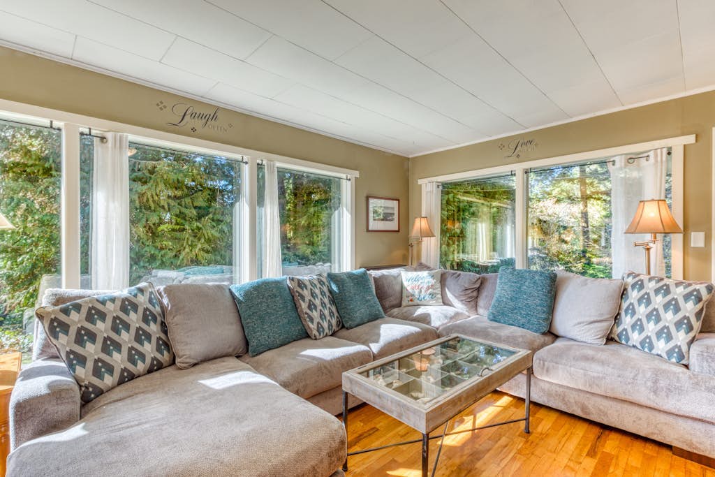 Delightful home near the beach with private deck, firepit