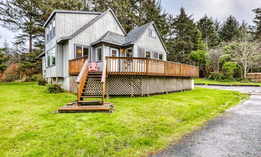 Dog-Friendly Home with Wood-Burning Fireplace and Ocean Views - Near the beach