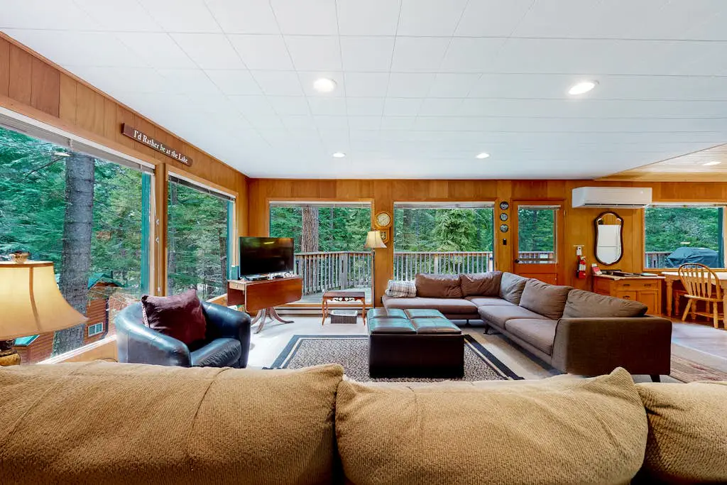 Cabin in the Pines