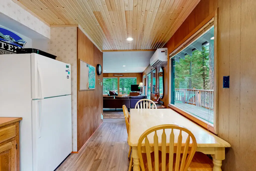 Cabin in the Pines