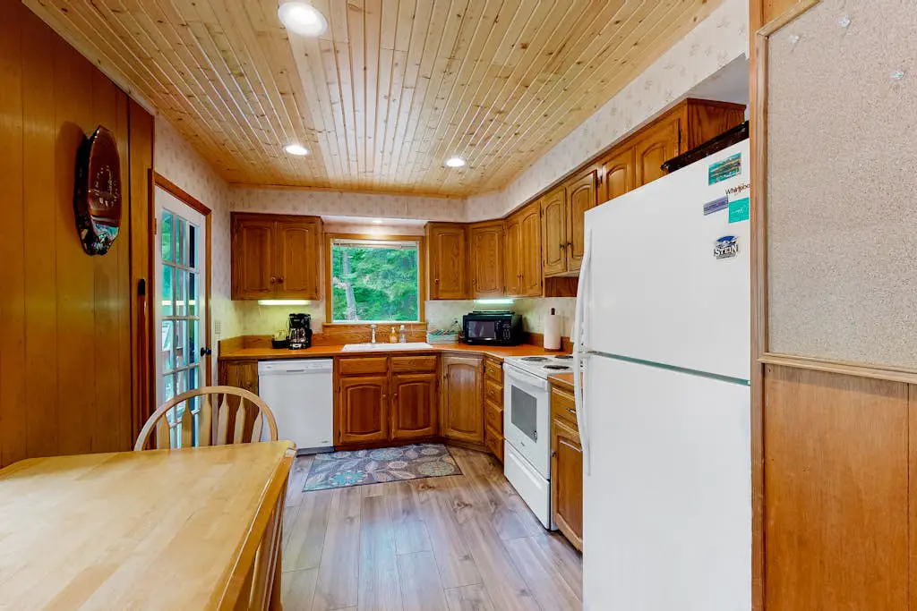 Cabin in the Pines