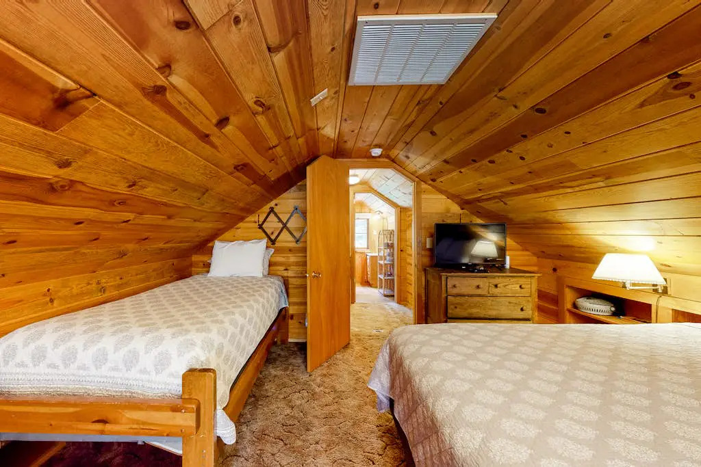 Cabin in the Pines