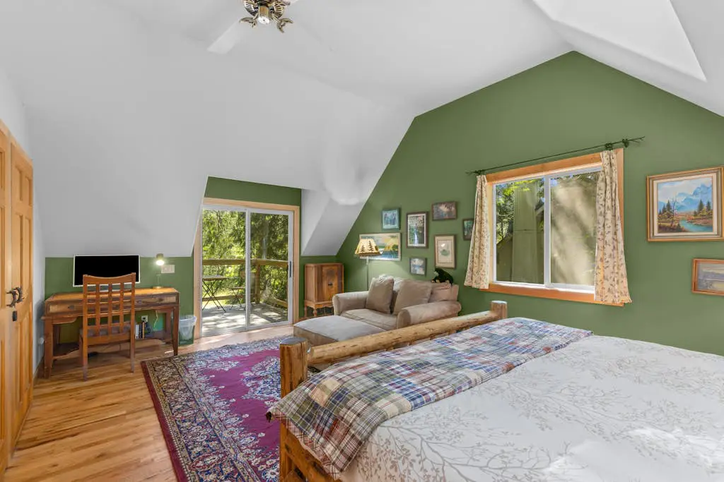Roaring River Retreat