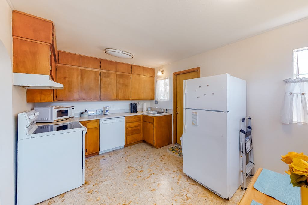 Waldport Bungalow