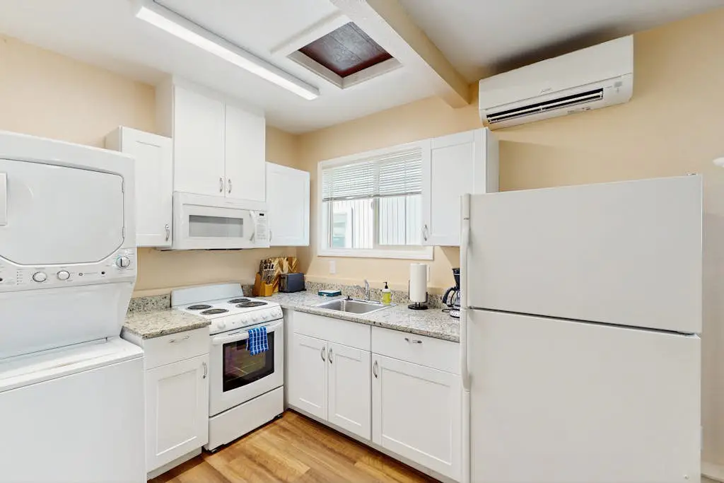 Cozy dog-friendly studio, fast WIFI, AC and in-unit washer & dryer