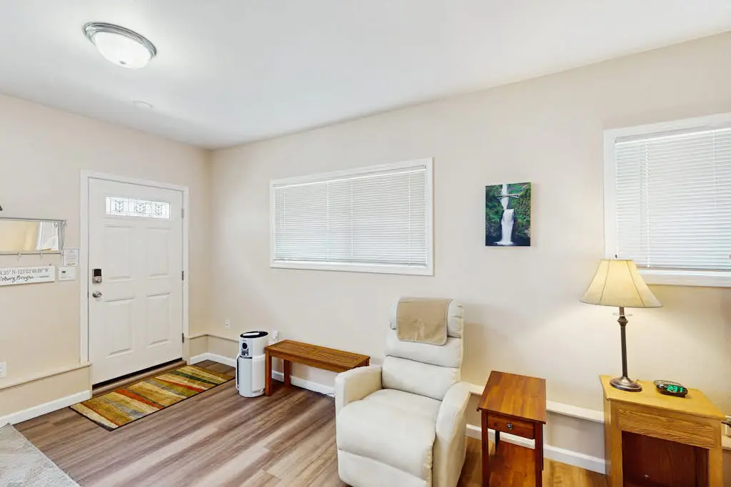 Cozy dog-friendly studio, fast WIFI, AC and in-unit washer & dryer