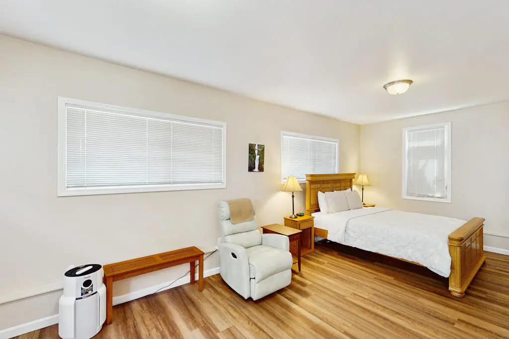 Cozy dog-friendly studio, fast WIFI, AC and in-unit washer & dryer