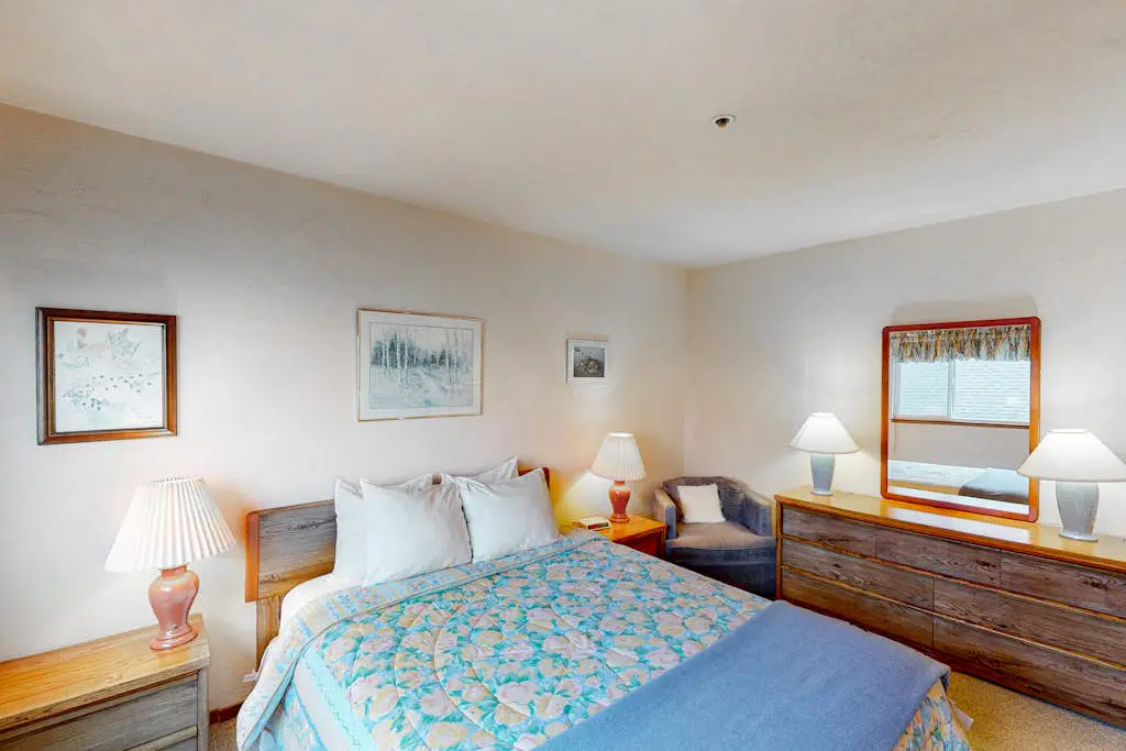 Nye Beach Lighthouse Vista