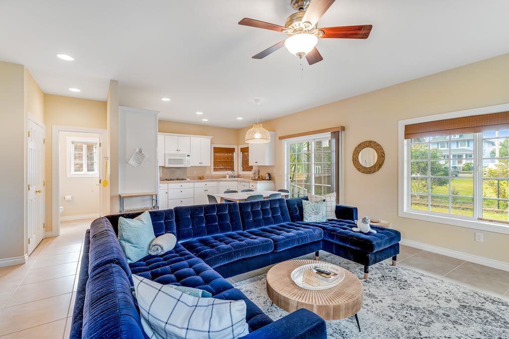 Charming coastal home close to the beach with a fireplace, yard, & W/D