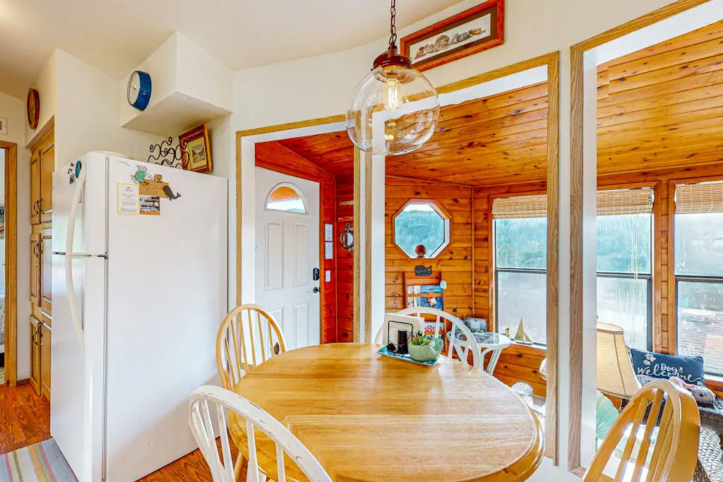 Whimsical Whaleshead -OV-10